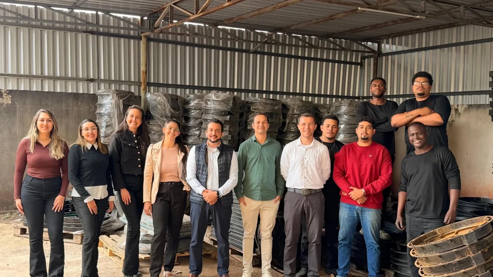 Equipo del operador local en el almacén de Minas Gerais.